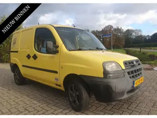 Fiat Doblò 1.2i Benzine met Zijdeur en Slechts 94000 km NAP !