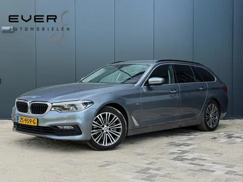BMW 5-serie Touring 520d High Executive, Sport/Line, Keyless, Lane/Assist, Leder, Elektrische/Stoele