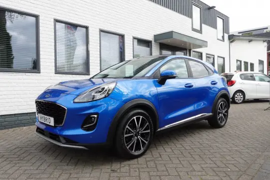 FORD PUMA 1.0 EB HYB. TITANIUM Panorama 