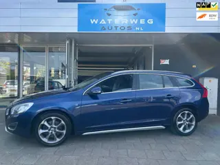 Volvo V60 1.6 T4 Ocean Race CRUISE CONTROL|NAVI|LEDER