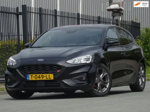 Ford Focus 1.5 EcoBoost ST Line AUTOMAAT NAVI/CAMERA/LED/PDC