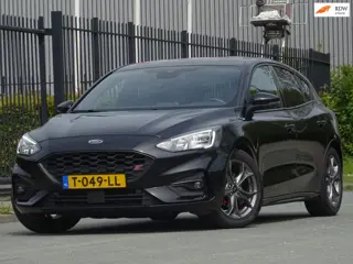 Ford Focus 1.5 EcoBoost ST Line AUTOMAAT NAVI/CAMERA/LED/PDC
