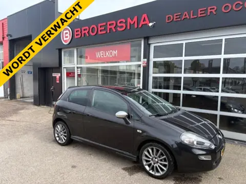 Fiat Punto Evo 0.9 TwinAir Sport 3 EIGENAAR * DEALERONDERHOUDEN * NW APK *
