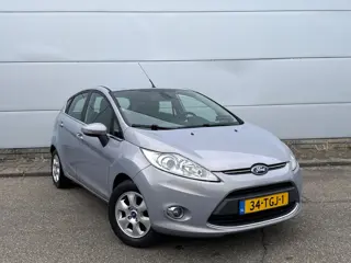 Ford Fiesta 1.6 TDCi 5D Ghia (bj 2012) Climate control