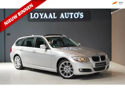 BMW 3-serie Touring 318i Business Line | PANO | NAVI | STOELVERW. | TREKHAAK | AIRCO | CRUISE | PDC 
