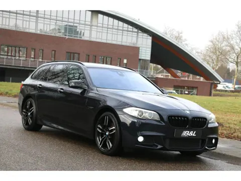 BMW 5-serie Touring 530xd Aut XDrive M Sport High Executive 258PK 1e eigenaar SoftClose Trekhaak Hea