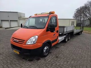 Iveco Daily 35C18 15 ton met Veldhuizen 3-assige oplegger