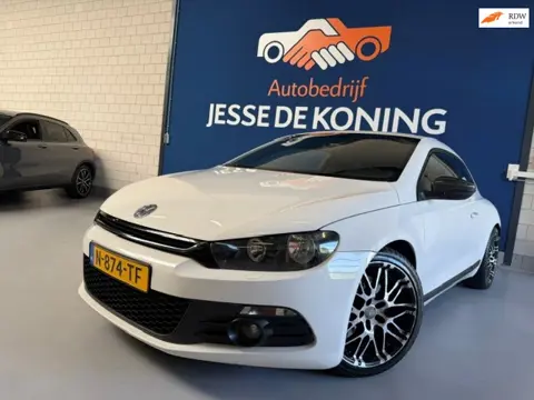 Volkswagen Scirocco 1.4 TSI / bj.2009 / kleur: wit / airco / half leder/ sportvelgen / scherm / APK 