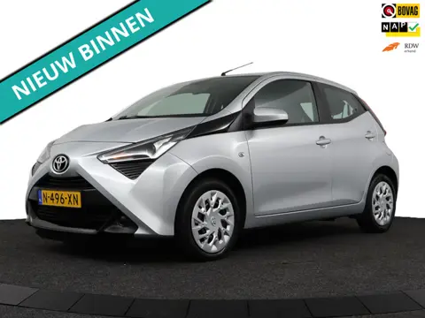 Toyota Aygo 1.0 VVT-i x-play Camera/Carplay/Airco/NAP
