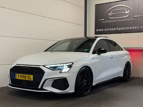 Audi A3 Limousine 35 TFSI 3X S-Line edition Pano, ACC, Virtual Cockpit, Sfeerverlichting, Lederen, A