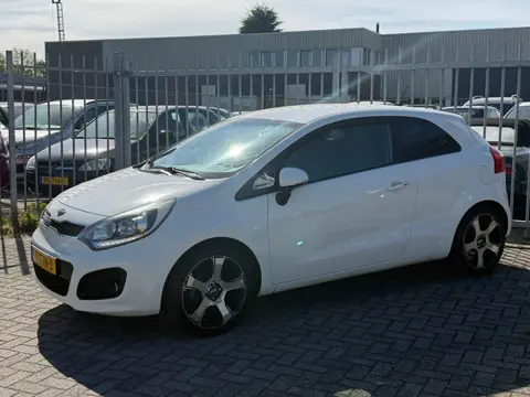Kia Rio 1.2 CVVT Super Pack NL AUTO NAP! NAVI l Camera l Cruise l LED l Airco ECC l LMV! TOPSTAAT l 
