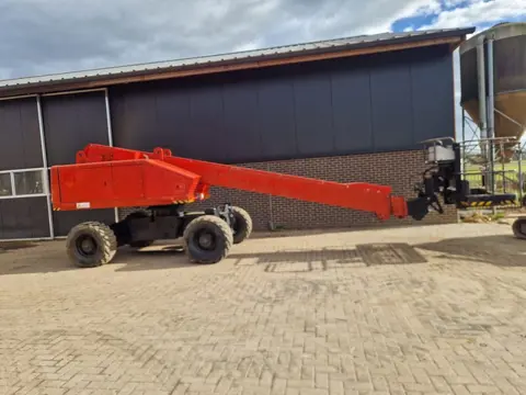 Aichi hoogwerker telescoophoogwerker bandenhoogwerker