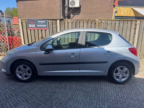 Peugeot 207 1.4 VTi X-line