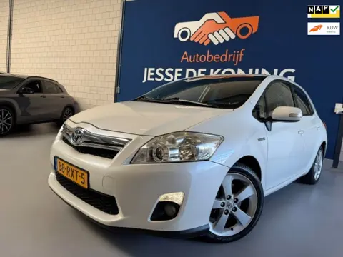 Toyota Auris 1.8 Full Hybrid Executive Automaat / bj.2011 / parelmoer wit / climate / navi / APK tot