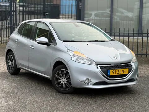 Peugeot 208 1.2 VTi Carplay | Volledig onderhouden