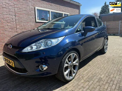 Ford Fiesta 1.25 Titanium APK 3-4-2027 Xenon Airco Carplay velgen