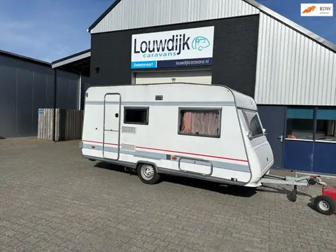 BURSTNER Club 430 TN ’95 (Vastbed, Treinzit)