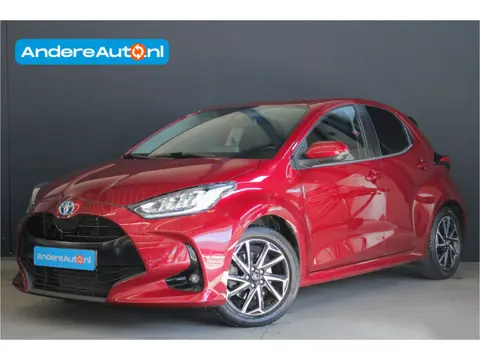 Toyota Yaris 1.5 Hybrid Dynamic |stoelverwarming|ACC|Apple/Android|
