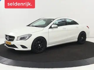 Mercedes-Benz CLA-klasse 180 Edition | Leder | Stoelverwarming | Bi-Xenon |  Sportstoelen | Trekhaak