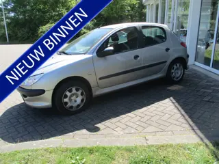 Peugeot 206 1.4 One-line Inruilkoopje! (bj 2006)