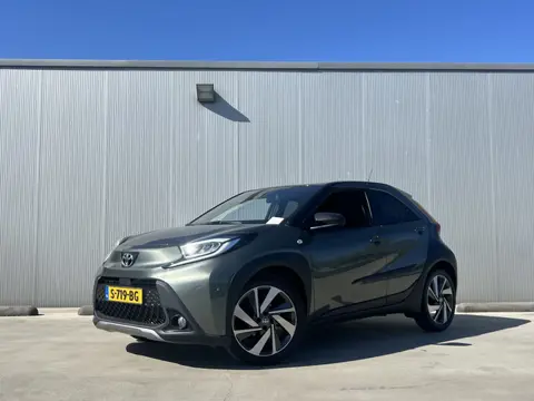 Toyota Aygo X 1.0 VVT-i S-CVT Envy Automaat | 1e eigenaar