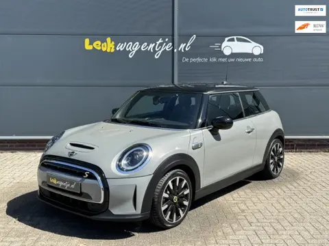 Mini Mini Electric Collection *carplay *leder *stoelv. *17"