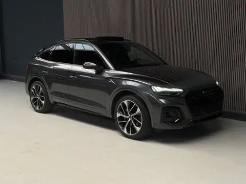 Audi Q5 Sportback 50 TFSI e S edition Competition Luchtvering | Matrix | Pano
