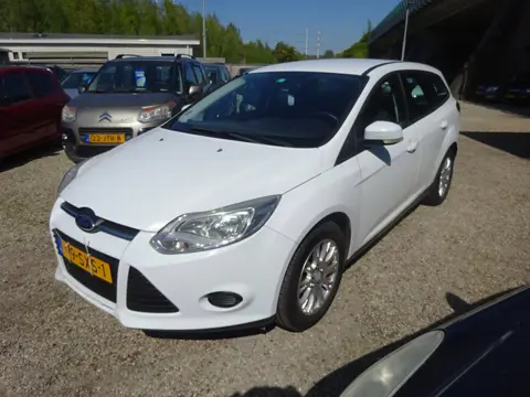 Ford Focus Wagon 1.6 TI-VCT Trend. Airco, Multimedia, Zeer nette auto