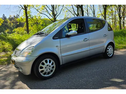 Mercedes-Benz A-klasse 160 Lang - Automaat - APK 17-04-2027
