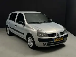 Renault Clio 1.2 Authentique Basis *AC* (bj 2004)
