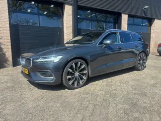 Volvo V60 2.0 D4 Momentum Automaat Leder Trekhaak