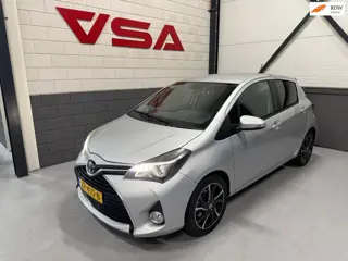Toyota Yaris 1.5 Hybrid Lease Limited Bi-Tone