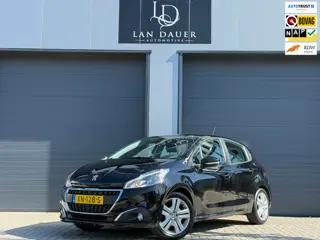 Peugeot 208 1.2 PureTech Signature / LAGE KM / NAP / CARPLAY