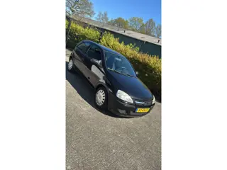 Opel Corsa 1.2-16V Essentia