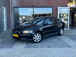 Volvo S40 1.8 | Trekhaak | Leer | Navi | Clima | Cruise | 12-2026 APK