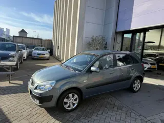 Kia Rio 1.4 X-pect AIRCO! ZEER NETTE AUTO! INRUIL MOGELIJK!