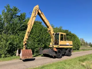 Caterpillar 212 INDUSTRY 3240 hours original !! (bj 1987)
