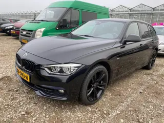 BMW 3-serie Touring 2015 | 318d Corporate Lease M Sport | AUTOMAAT | EXPORT OF HANDEL