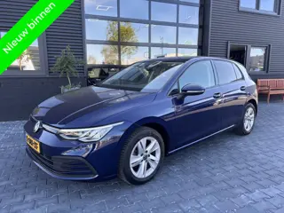 Volkswagen Golf 1.0 TSI Life LED! NAVI! DEALER ONDERHOUDEN!