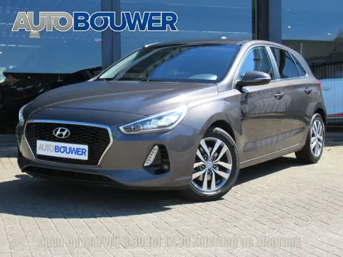 Hyundai i30 1.0 T-GDI First Edition 2e eigen | dealer onderh | tr.haak | LED kopl | navi | camera | 