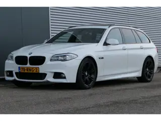 BMW 5-serie Touring 523i High Exe M-sport Panodak NAP 6 cilinder Sportstoelen Leder