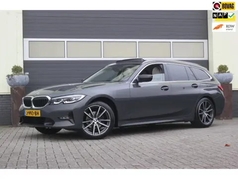 BMW 3-serie Touring 318i High Executive Edition| Schuifdak | H/K | Leer