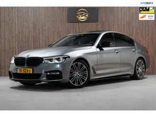 BMW 5-serie 520i M Sport LED CAMRERA LEDER HARMAN KARDON FULL
