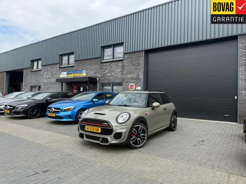 MINI Mini 2.0 John Cooper Works Chili | 1E EIGENAAR | 12MND GARANTIE | 230PK | PANO | ACC | CARPLAY 