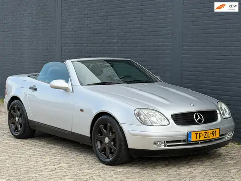 Mercedes-Benz SLK-klasse 230 K. LEER AIRCO Zeer goede staat. NIEUW APK