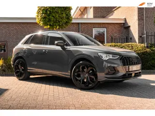 Audi Q3 35 TFSI Pro Line S 150 PK Adaptive Elek.Trekhaak Camera Half/Leer 20''