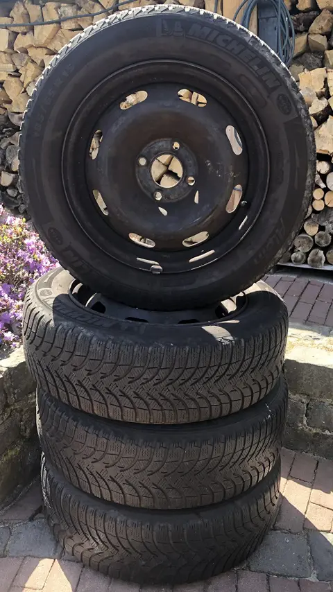 Michelin Alpine Winterbandenset op Peugeot / Citroen velgen