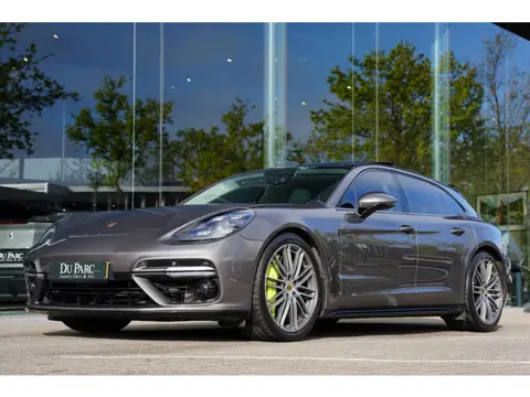 Porsche Panamera Sport Turismo 4.0 Turbo S E-Hybrid / Sport Chrono / Sportuitlaat
