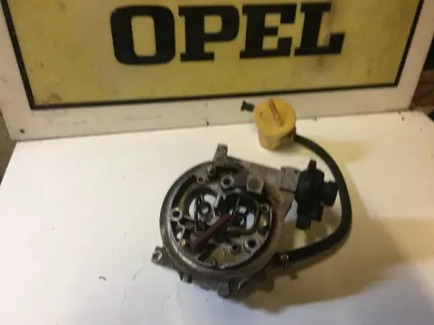 90107557 Carburateur deksel Pierburg 2E Opel Omega A