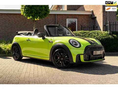 Mini Mini Cabrio 1.5 Cooper John Cooper Works Virtual Stoelverwarming Camera Keyless 17''